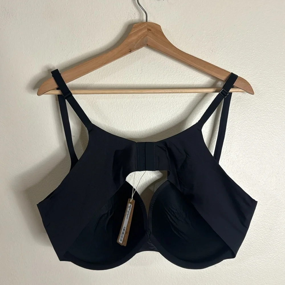 Skims ultimate push up plunge bra size 44C in color onyx - Picture 7 of 9